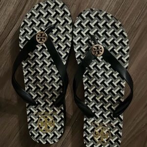 Tory Burch Black and White Patterned Flip Flops